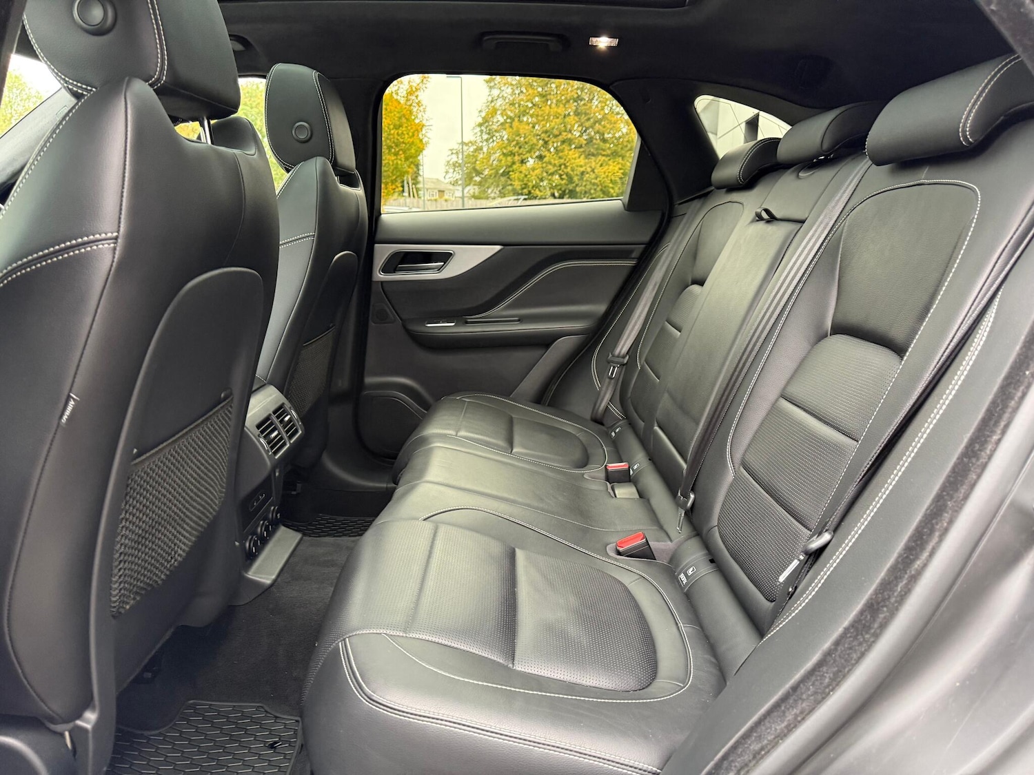 Used Jaguar F-Pace 2019 for sale - 76296110: Photo 48