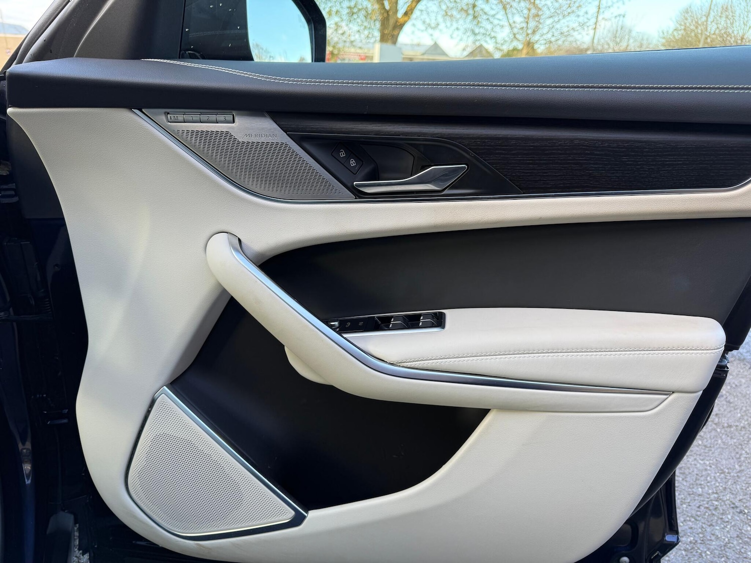 Used Jaguar F-Pace 2024 for sale - 76423367: Photo 47