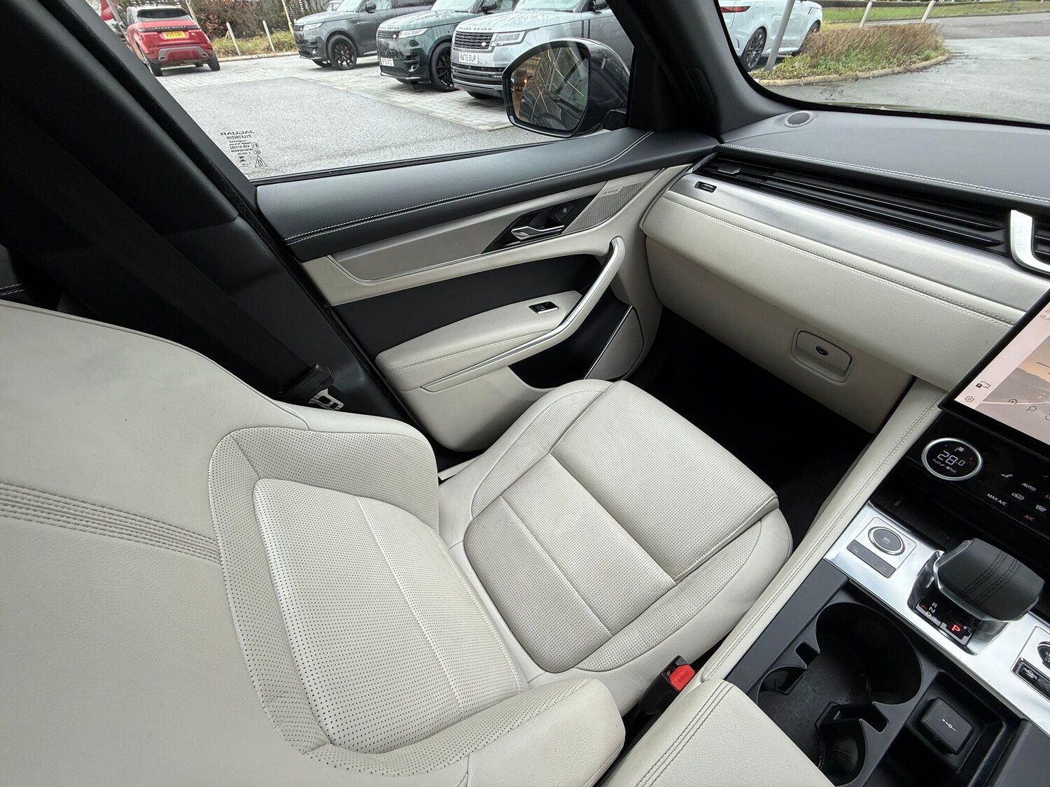 Used Jaguar F-Pace 2023 for sale - 77411256: Photo 12