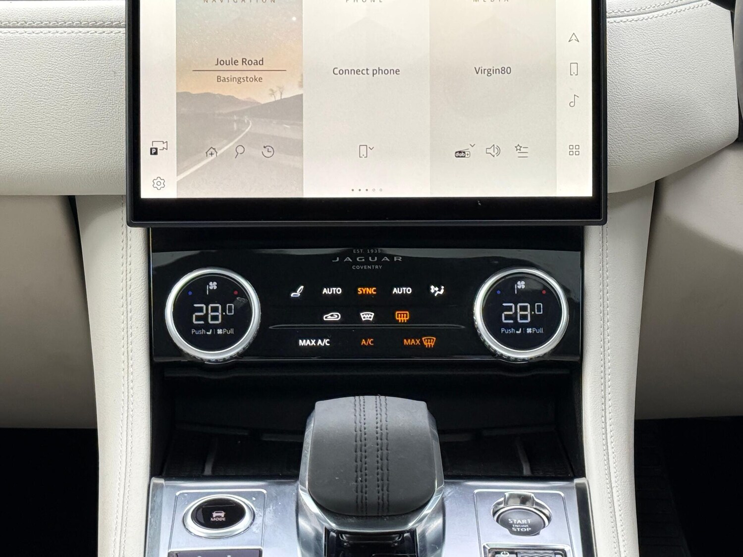 Used Jaguar F-Pace 2023 for sale - 77411256: Photo 16