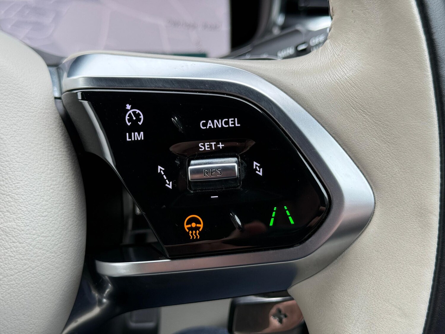 Used Jaguar F-Pace 2023 for sale - 77411256: Photo 27