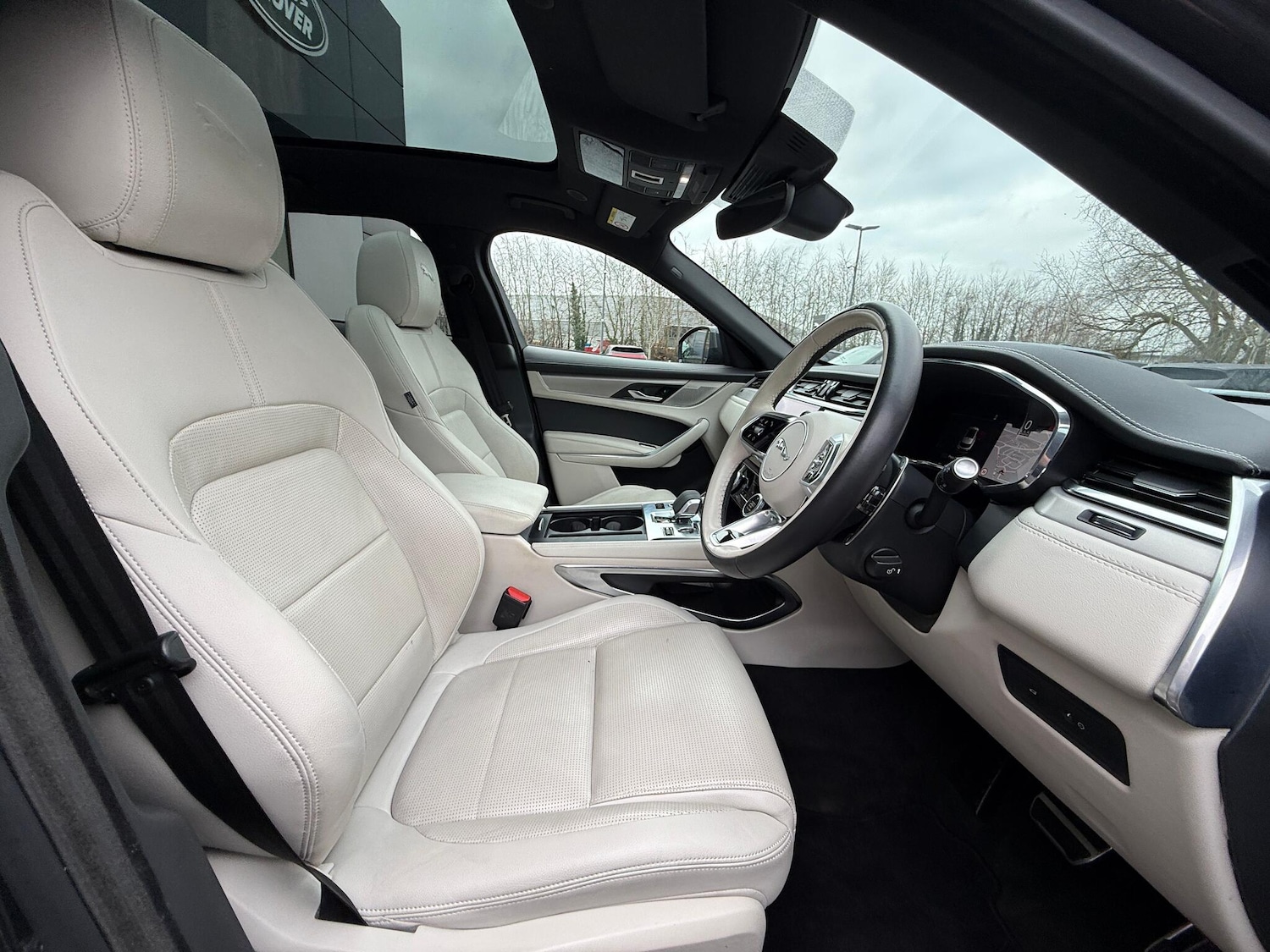 Used Jaguar F-Pace 2023 for sale - 77411256: Photo 9