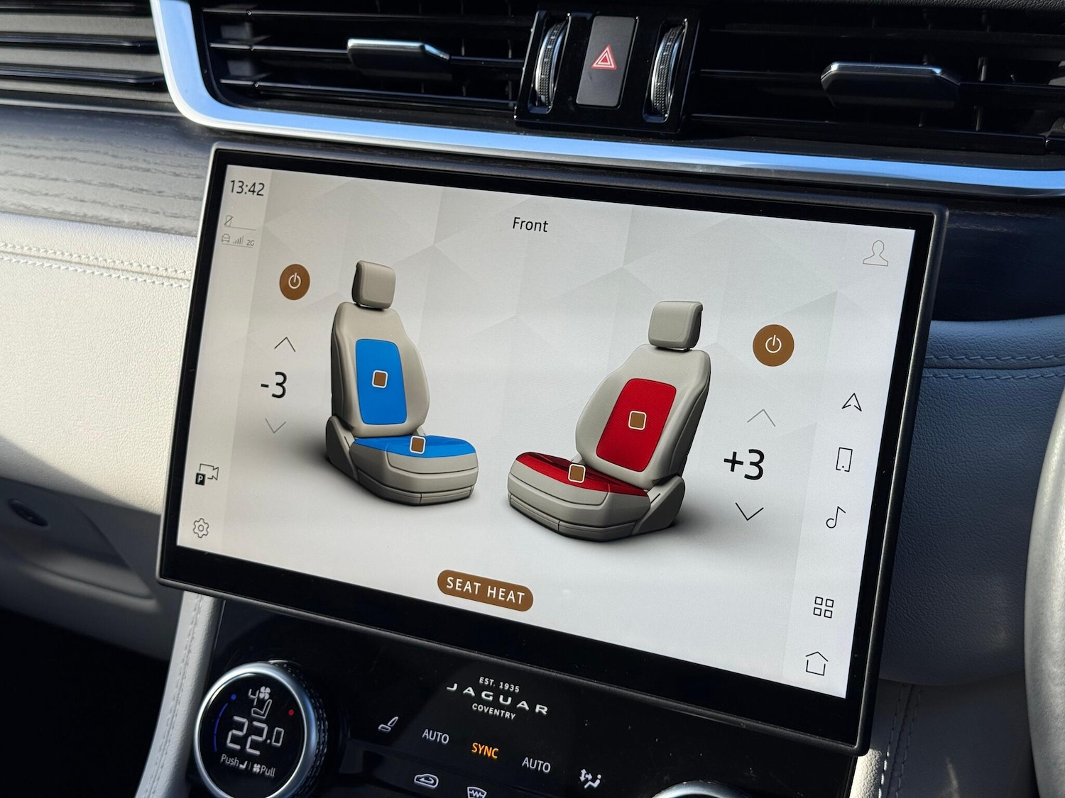 Used Jaguar F-Pace 2024 for sale - 77132000: Photo 18