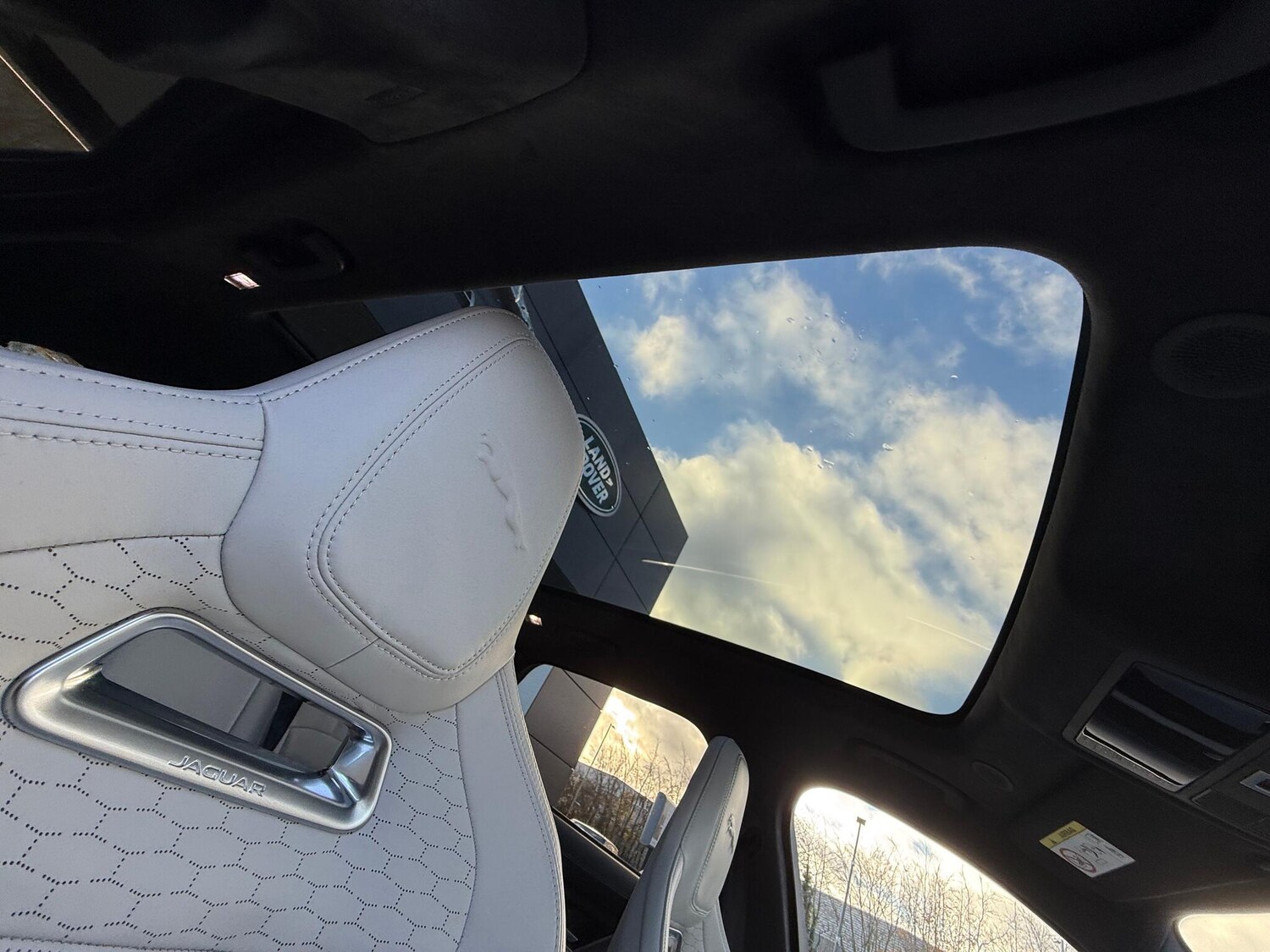 Used Jaguar F-Pace 2024 for sale - 77132000: Photo 34