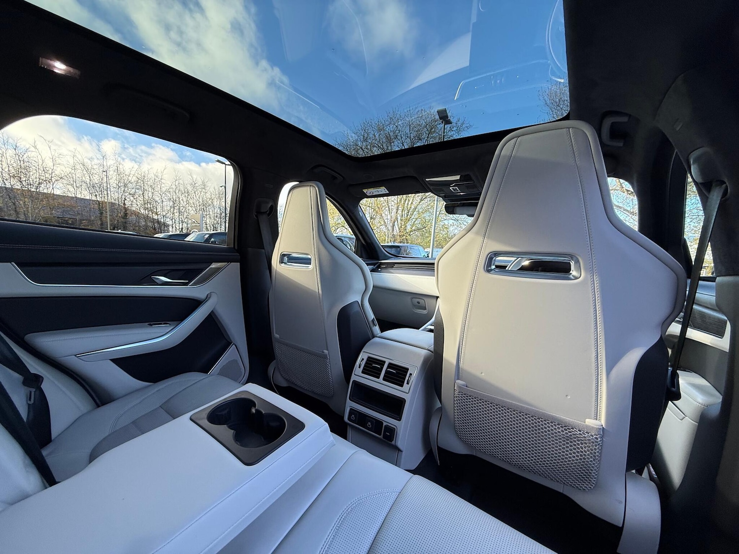 Used Jaguar F-Pace 2024 for sale - 77132000: Photo 40