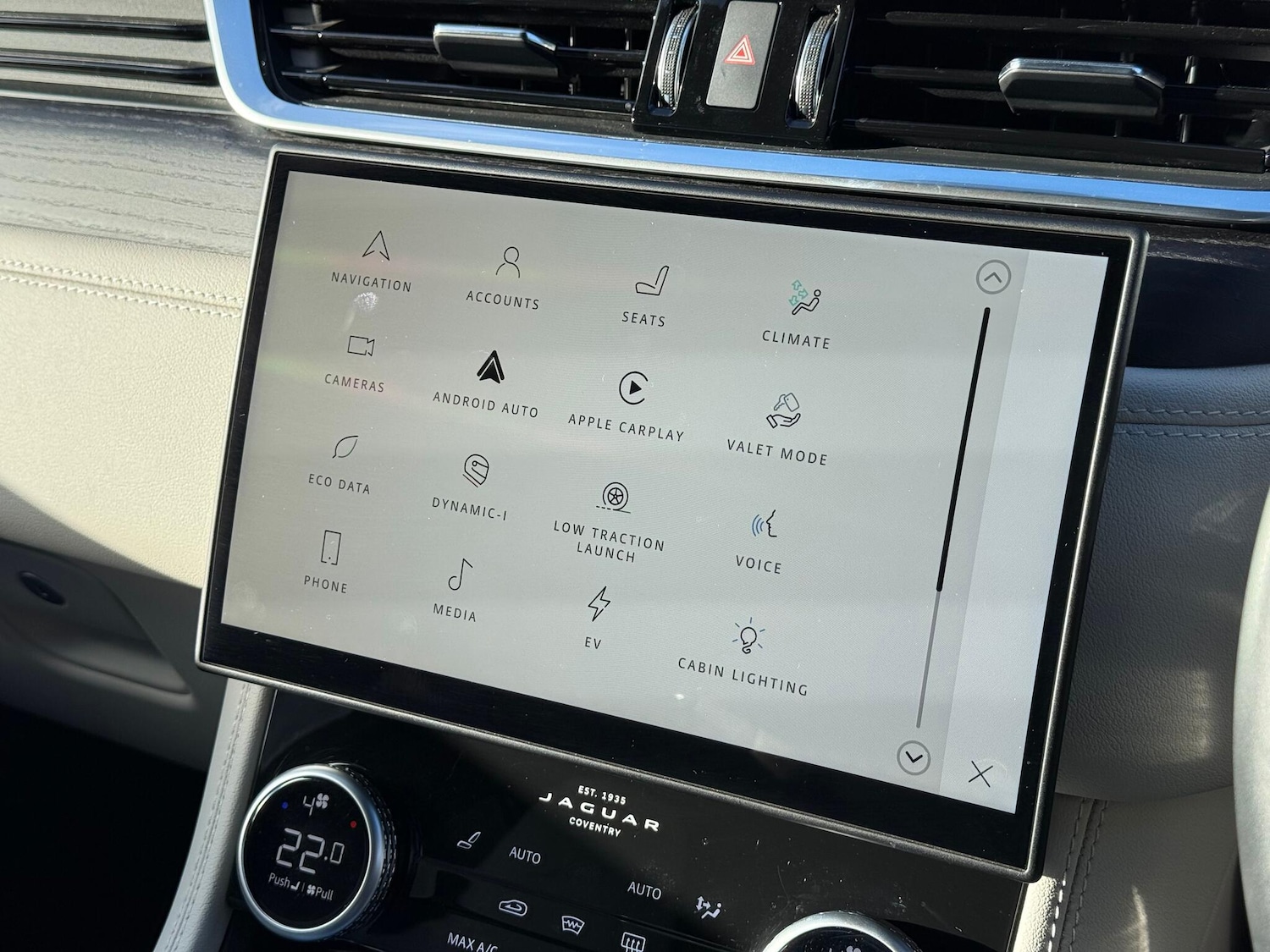 Used Jaguar F-Pace 2024 for sale - 77132000: Photo 43