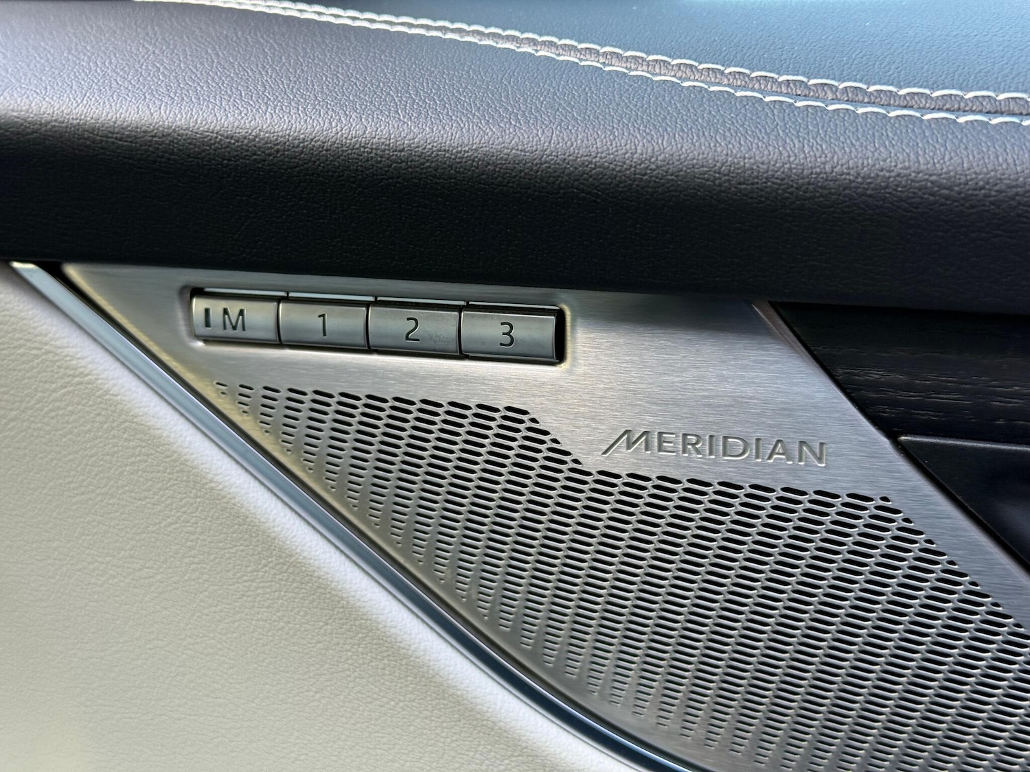 Used Jaguar F-Pace 2024 for sale - 77132000: Photo 48