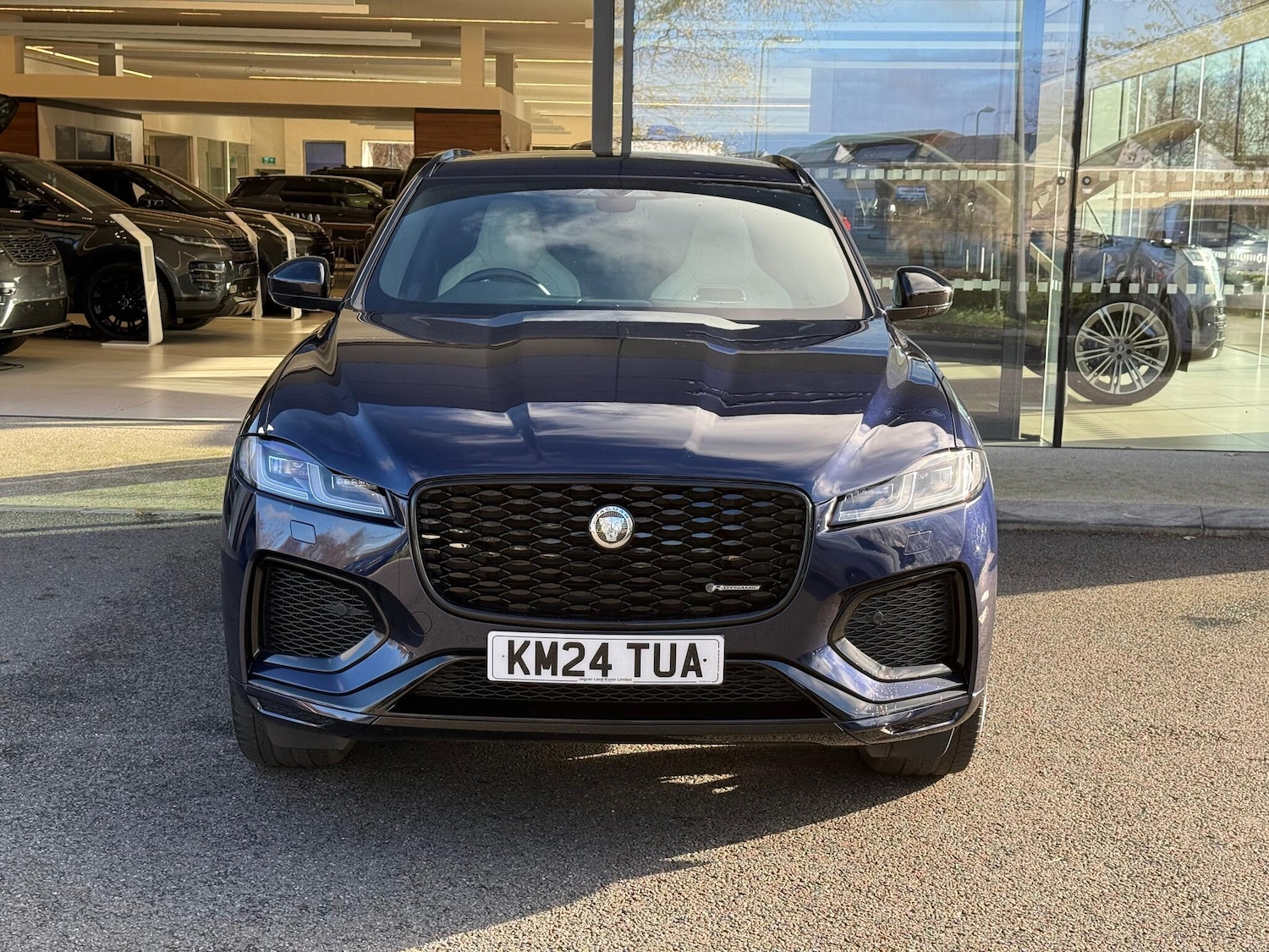 Used Jaguar F-Pace 2024 for sale - 77132000: Photo 8