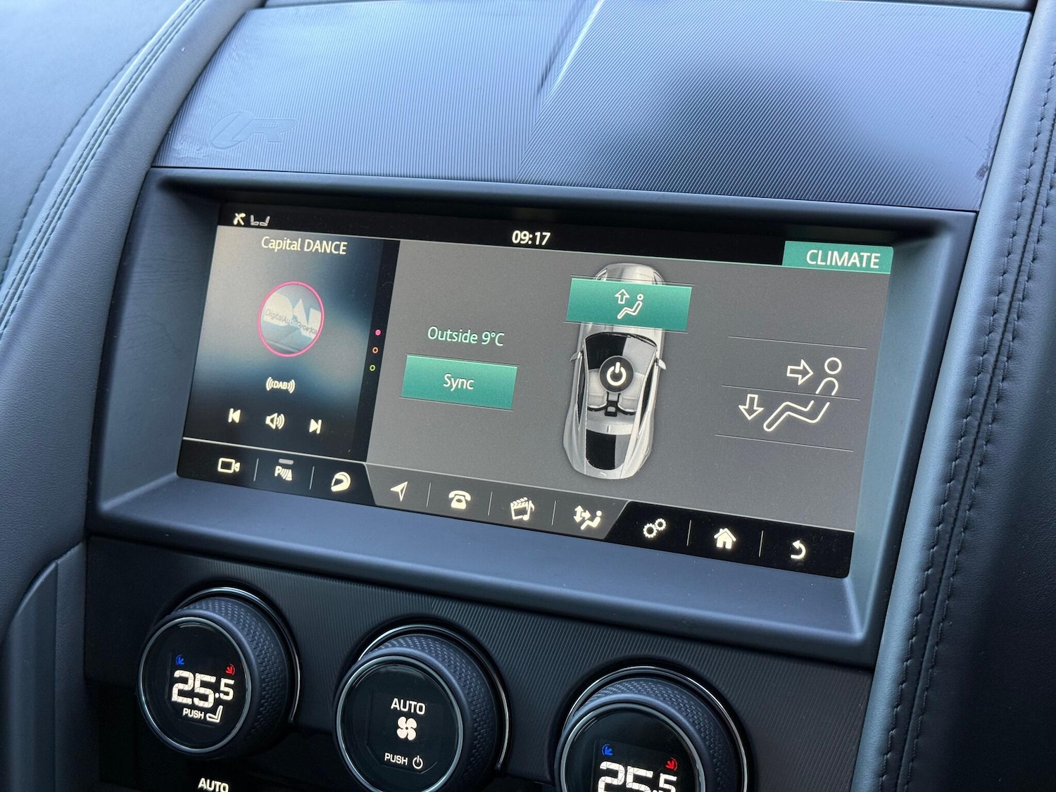 Used Jaguar F-Type 2018 for sale - 76633064: Photo 15