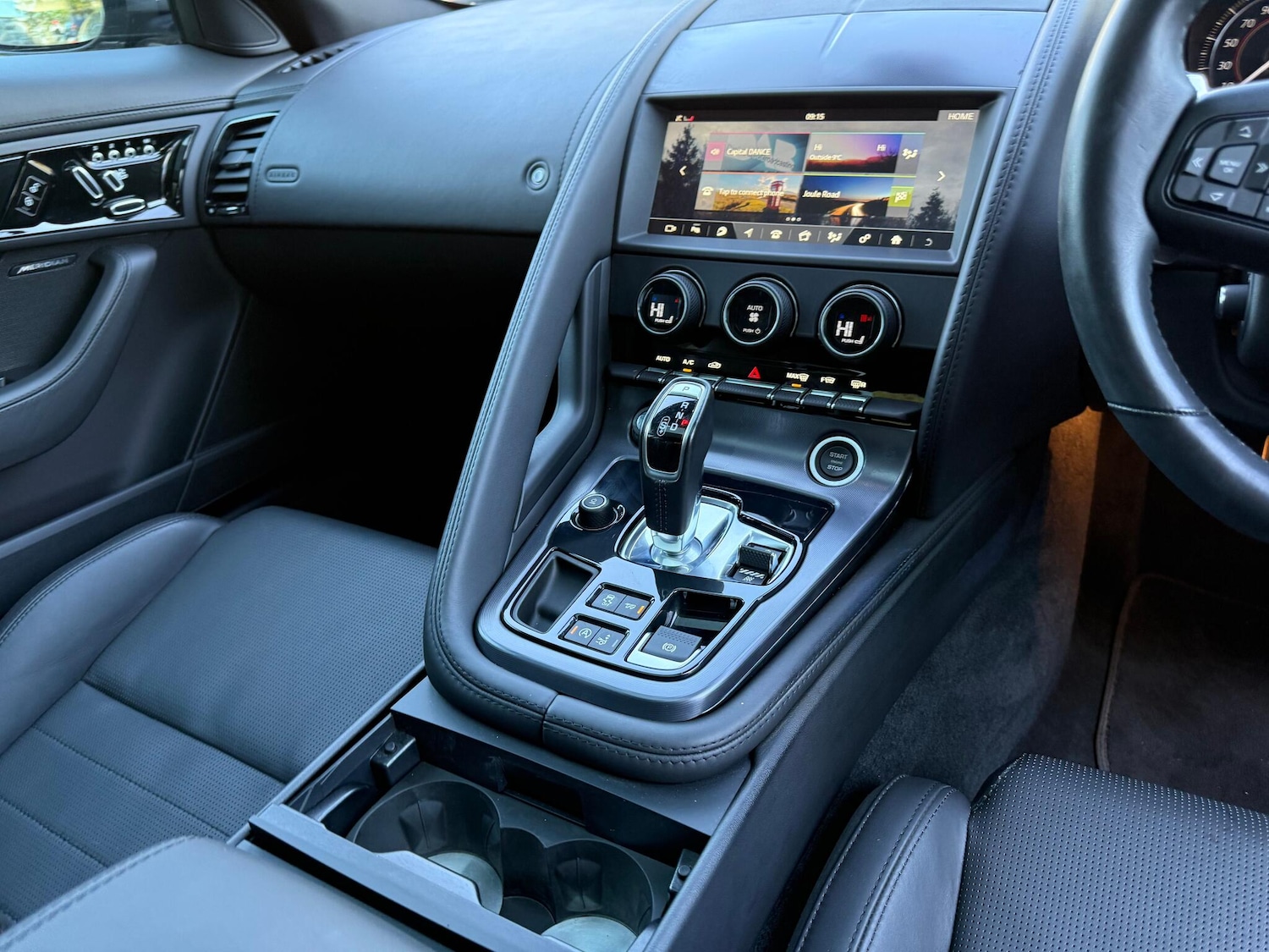 Used Jaguar F-Type 2018 for sale - 76633064: Photo 18