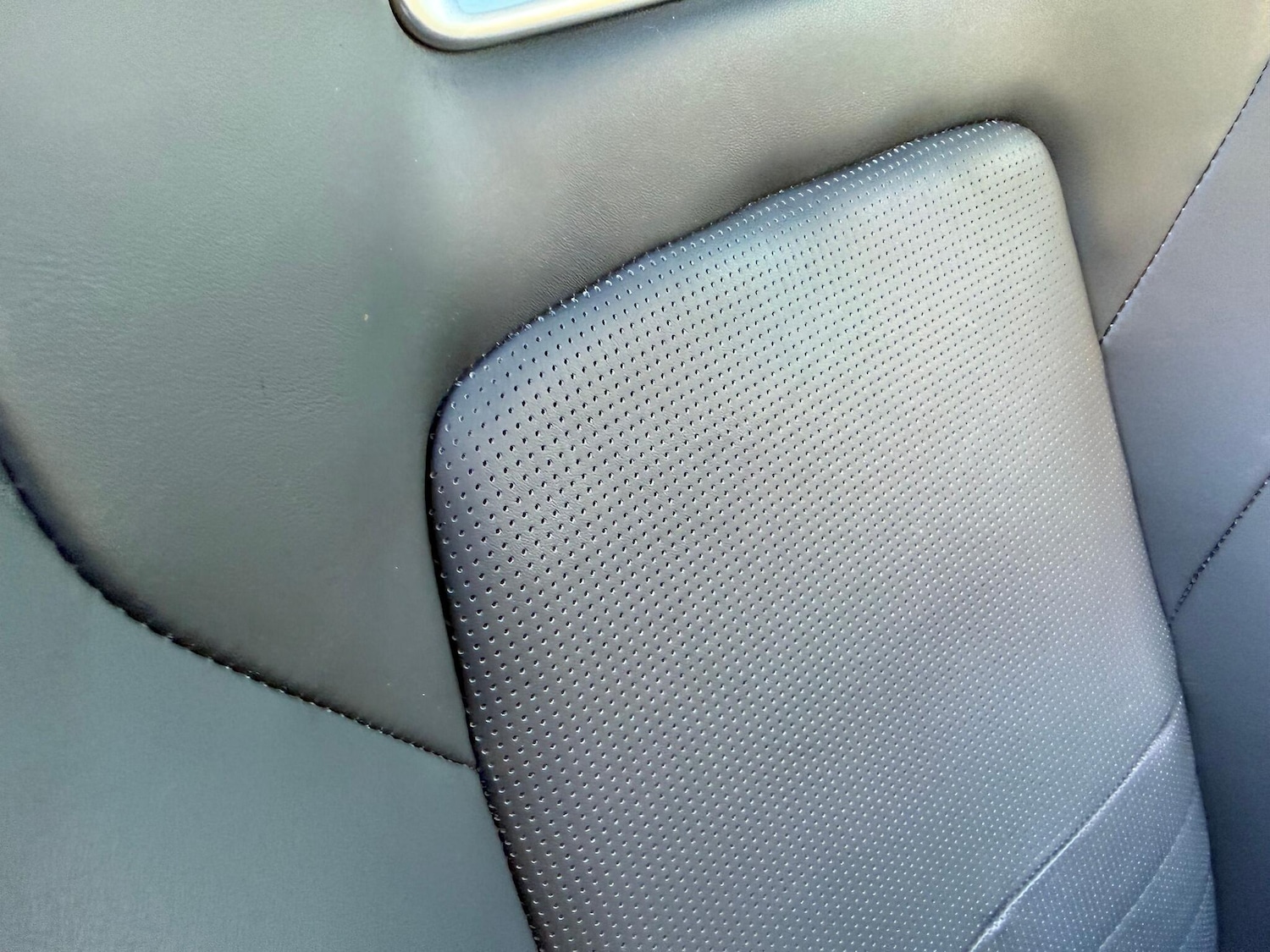 Used Jaguar F-Type 2018 for sale - 76633064: Photo 33