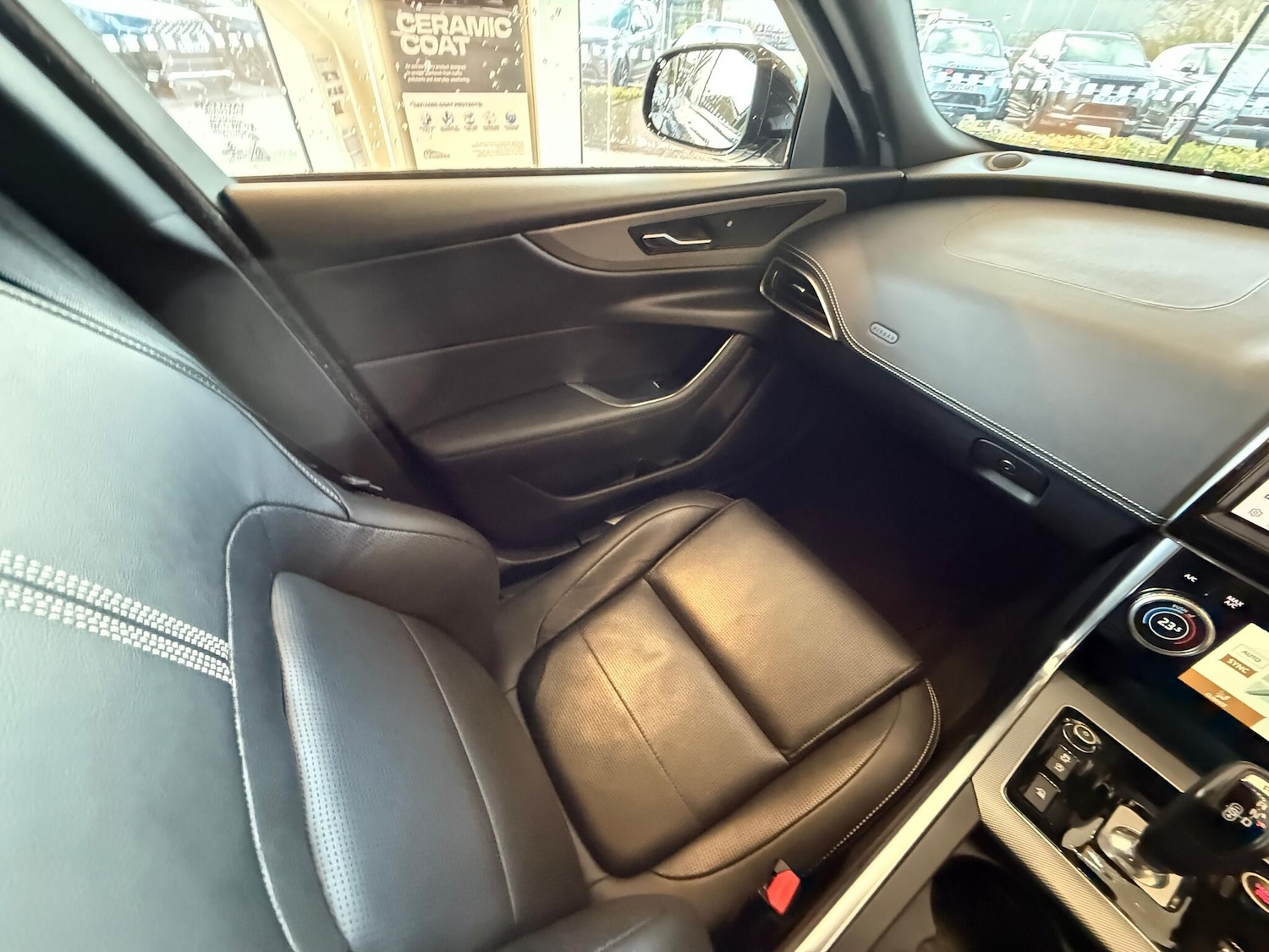 Used Jaguar XE for sale - 77305098: Photo 12