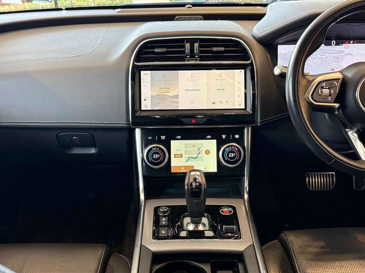 Used Jaguar XE for sale - 77305098: Photo 15