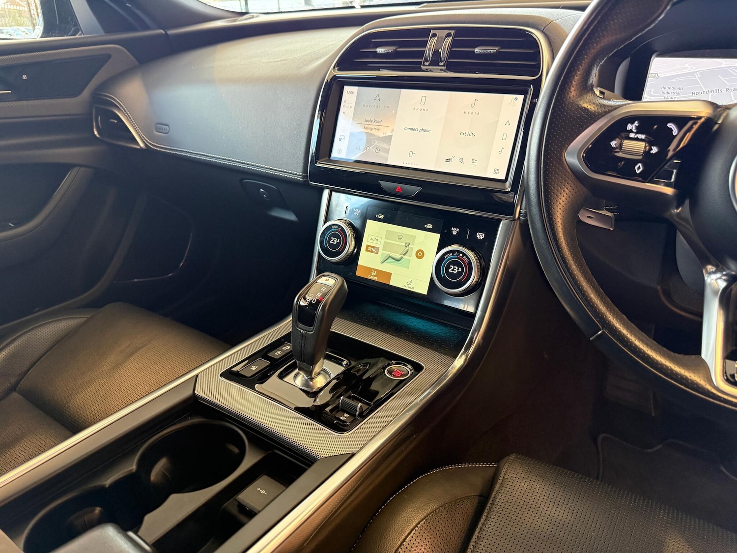 Used Jaguar XE for sale - 77305098: Photo 18