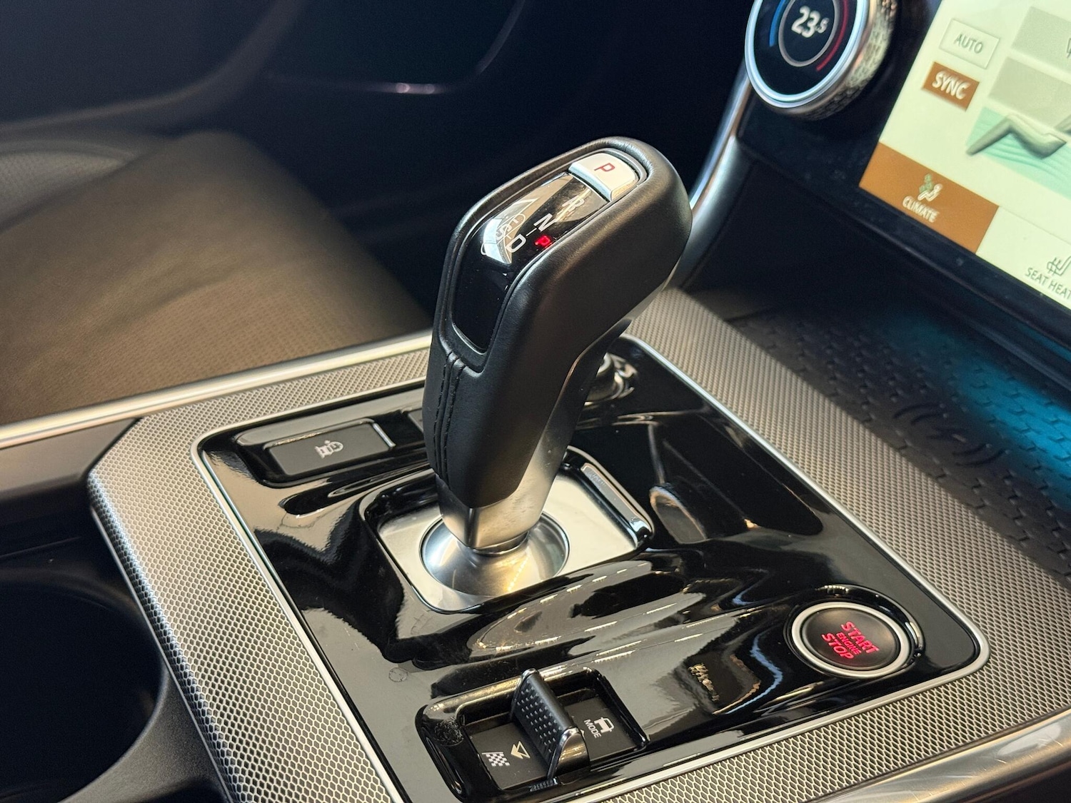 Used Jaguar XE for sale - 77305098: Photo 19