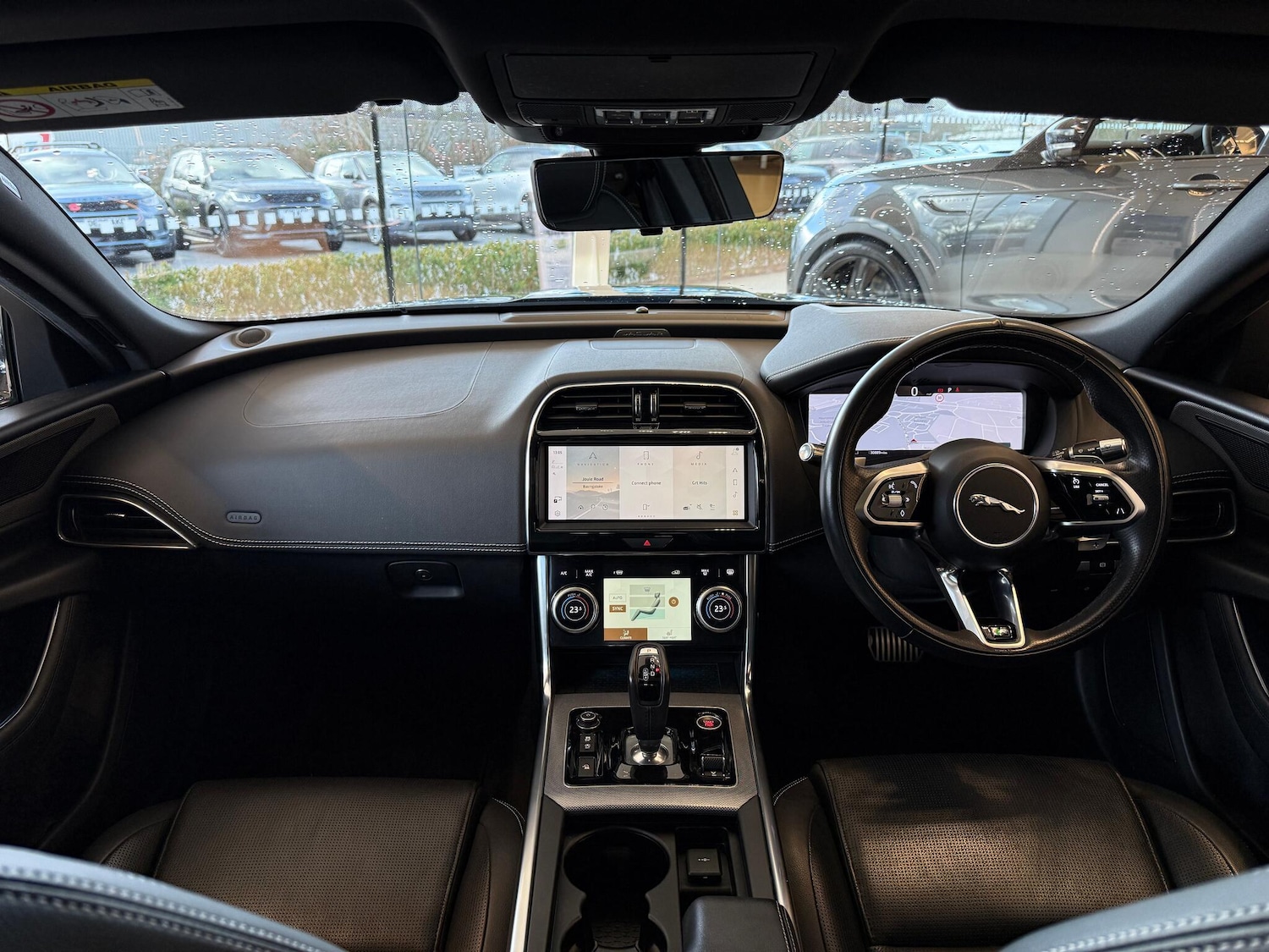 Used Jaguar XE for sale - 77305098: Photo 3