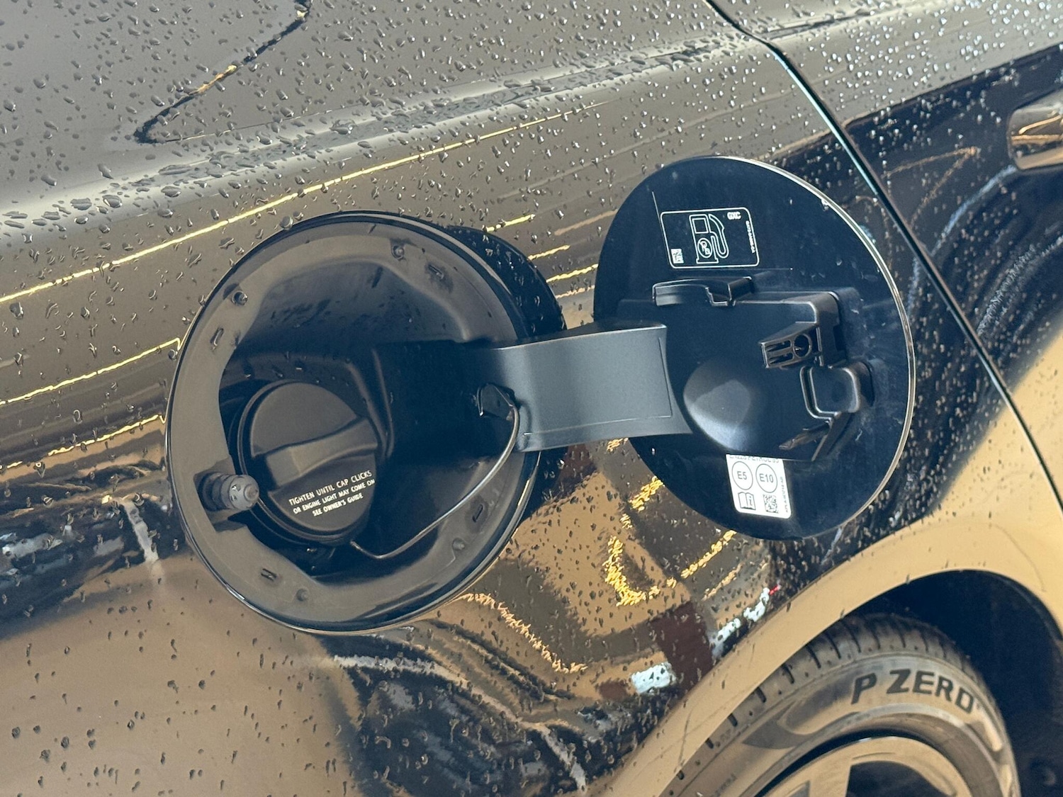 Used Jaguar XE for sale - 77305098: Photo 38