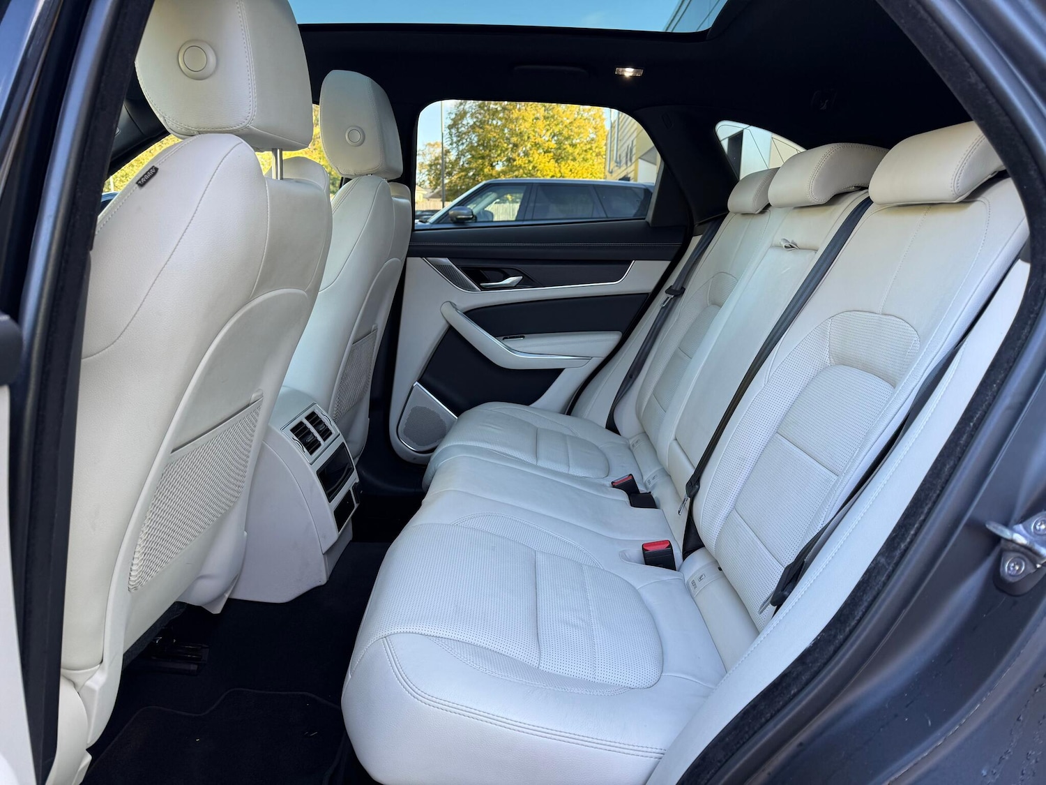 Used Jaguar F-Pace 2022 for sale - 76370965: Photo 46