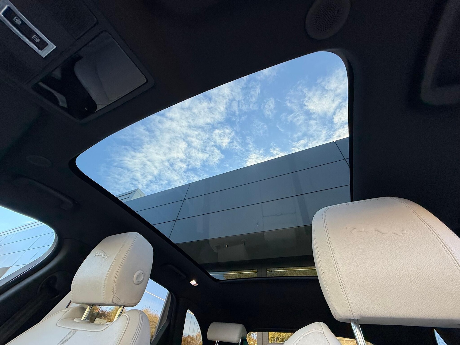 Used Jaguar F-Pace 2022 for sale - 76370965: Photo 5