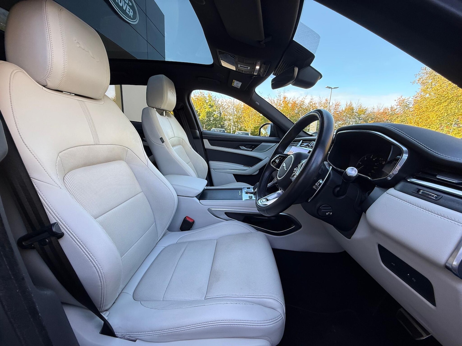 Used Jaguar F-Pace 2022 for sale - 76370965: Photo 9