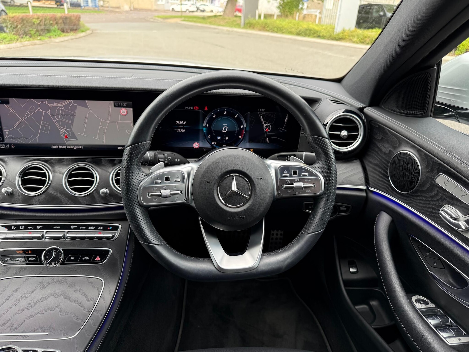 Used Mercedes-Benz E-Class 2020 for sale - 76152505: Photo 14