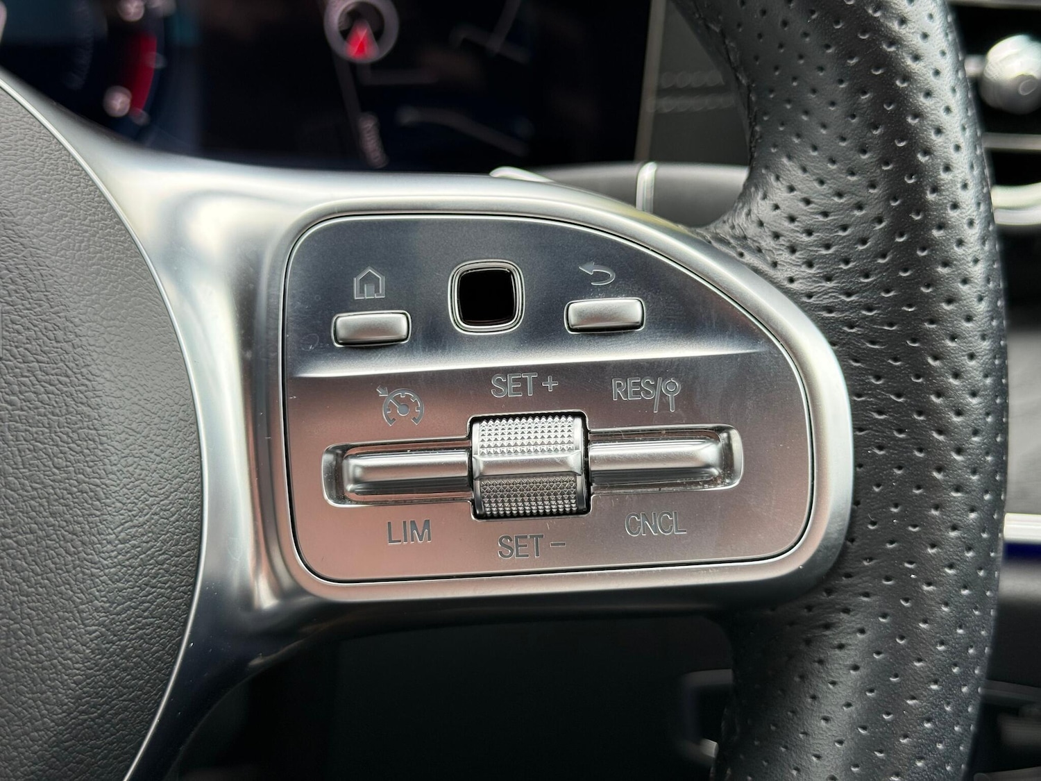 Used Mercedes-Benz E-Class 2020 for sale - 76152505: Photo 24
