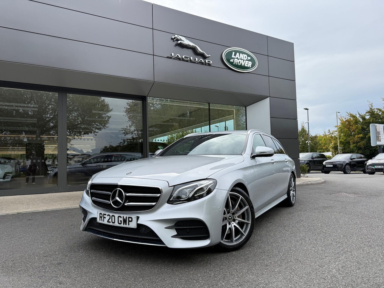 Used Mercedes-Benz E-Class 2020 for sale - 76152505: Photo 25