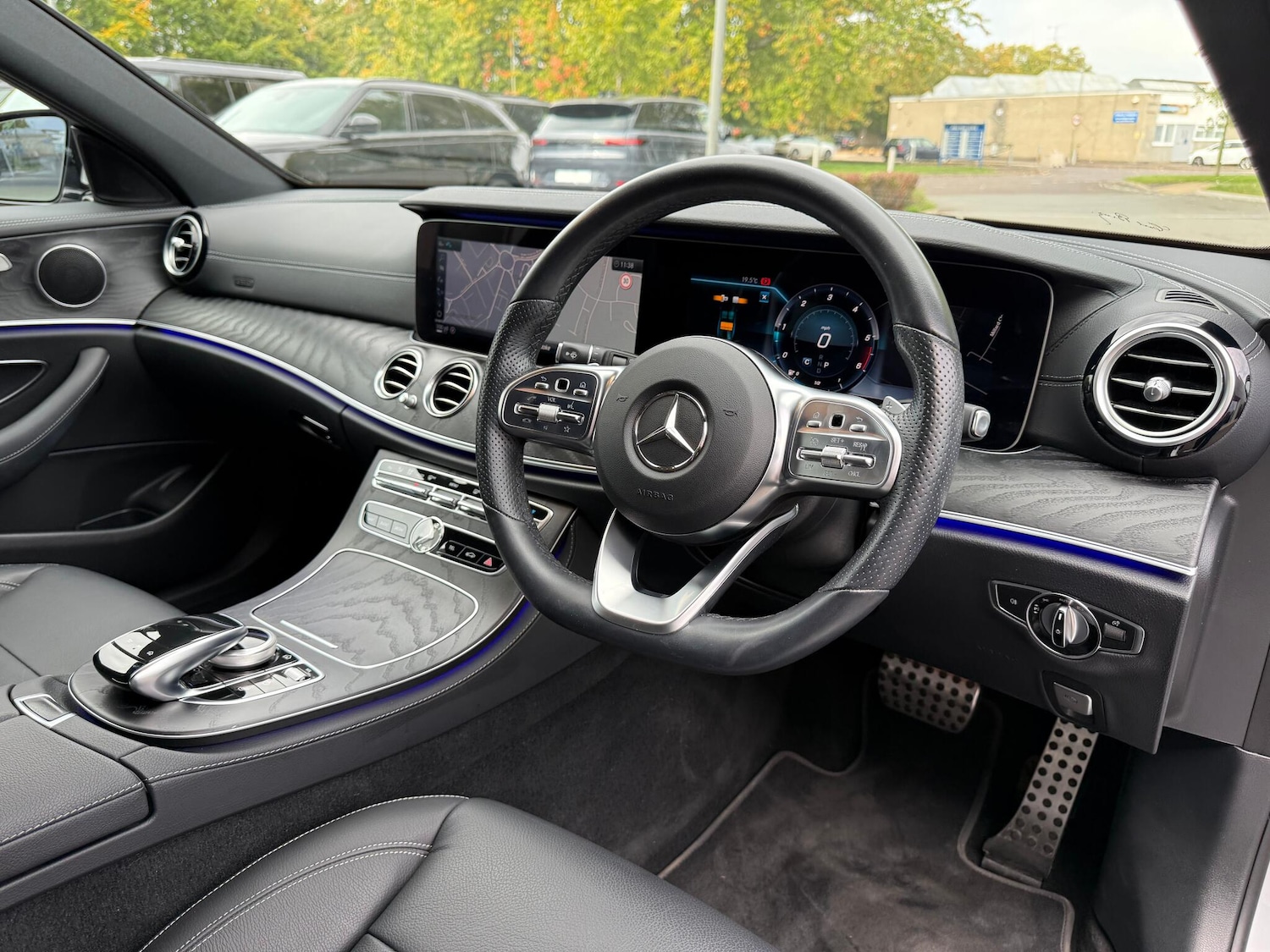 Used Mercedes-Benz E-Class 2020 for sale - 76152505: Photo 28