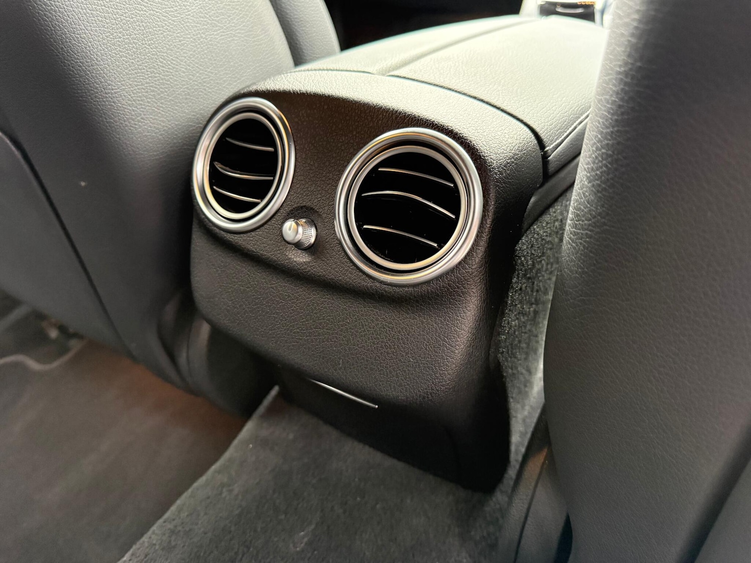 Used Mercedes-Benz E-Class 2020 for sale - 76152505: Photo 31