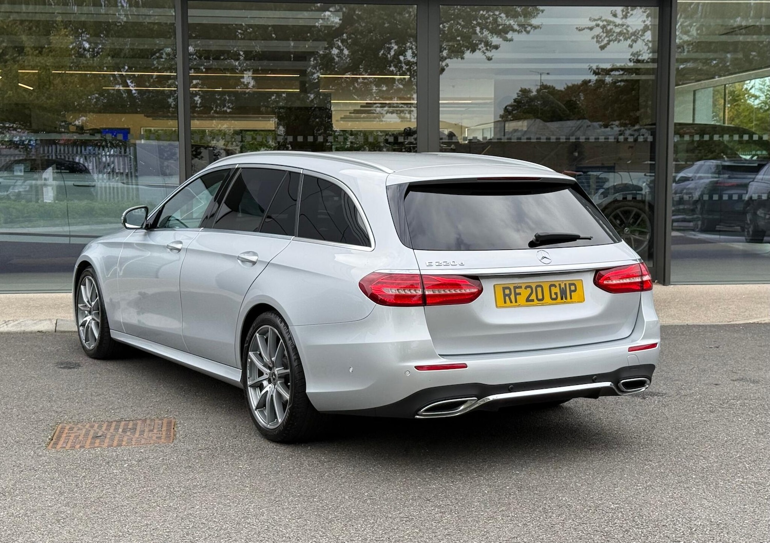 Used Mercedes-Benz E-Class 2020 for sale - 76152505: Photo 51