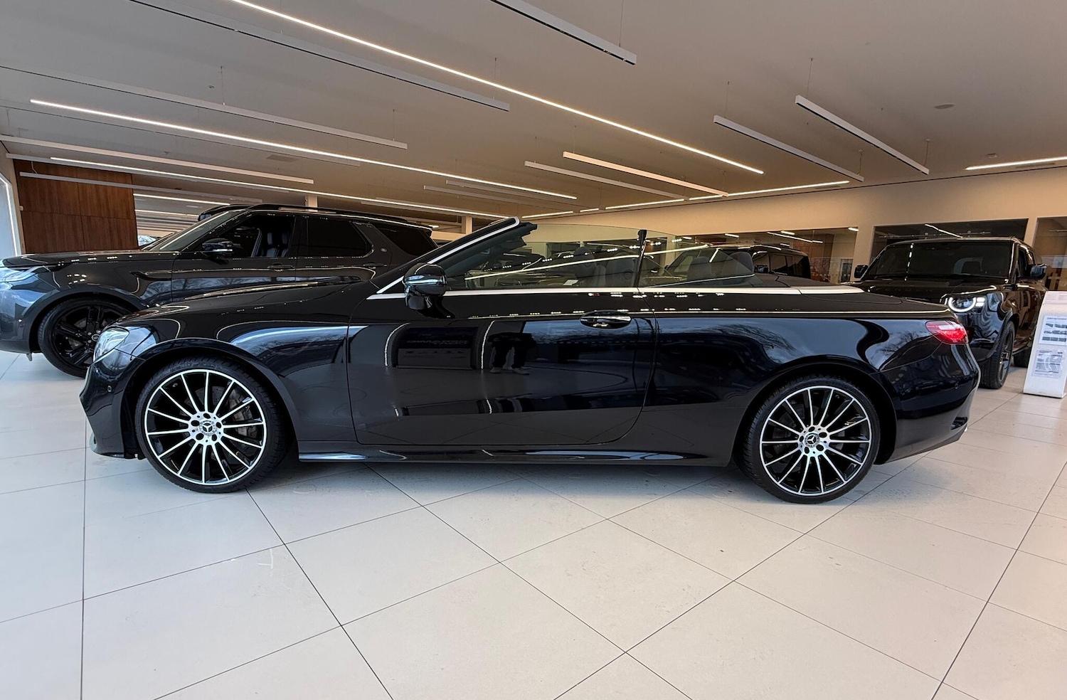 Used Mercedes-Benz E Class 2021 for sale - 77305269: Photo 2