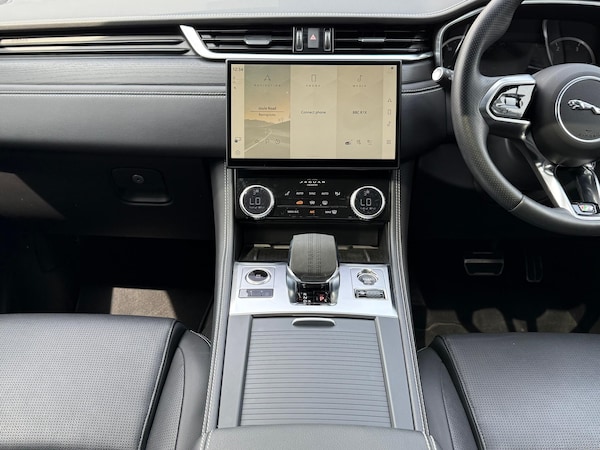Used Jaguar F-Pace 2022 for sale - 75578366: Photo 15
