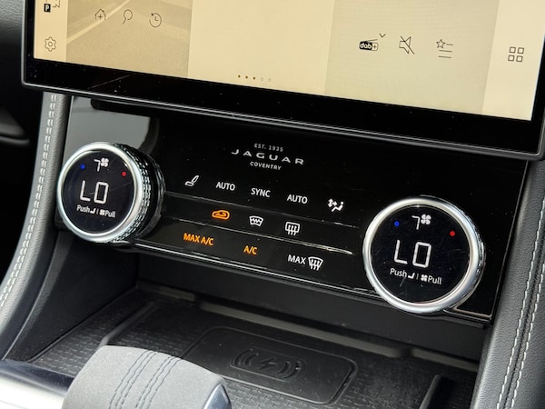 Used Jaguar F-Pace 2022 for sale - 75578366: Photo 16