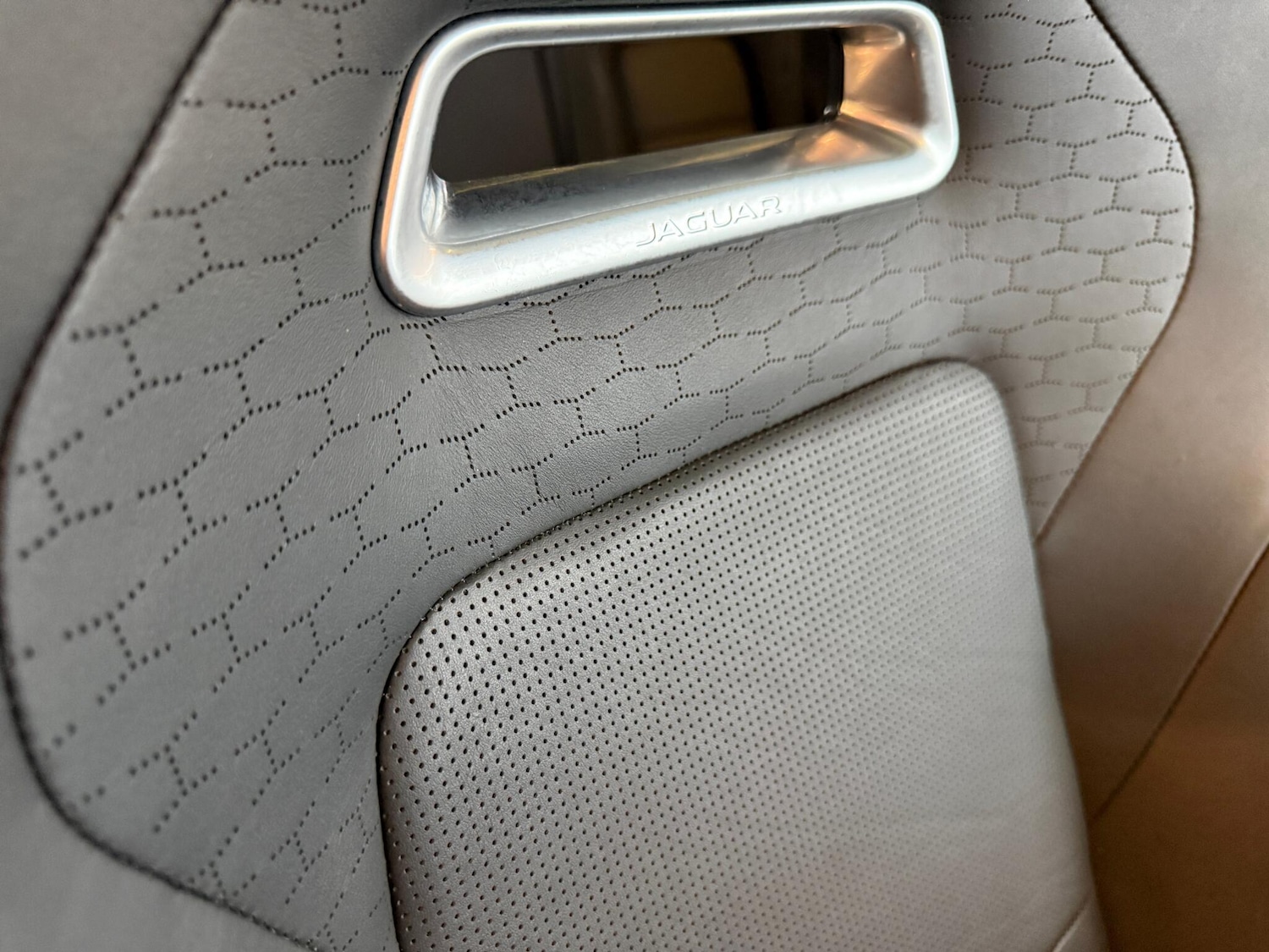 Used Jaguar F-Pace for sale - 77291850: Photo 32