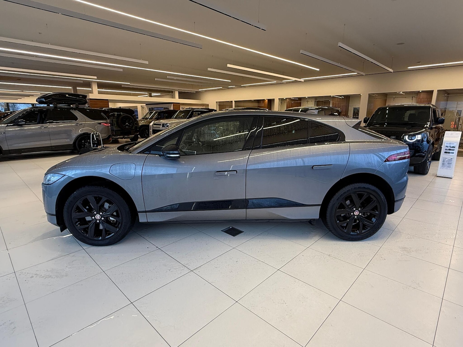 Used Jaguar I-Pace 2021 for sale - 77291214: Photo 2