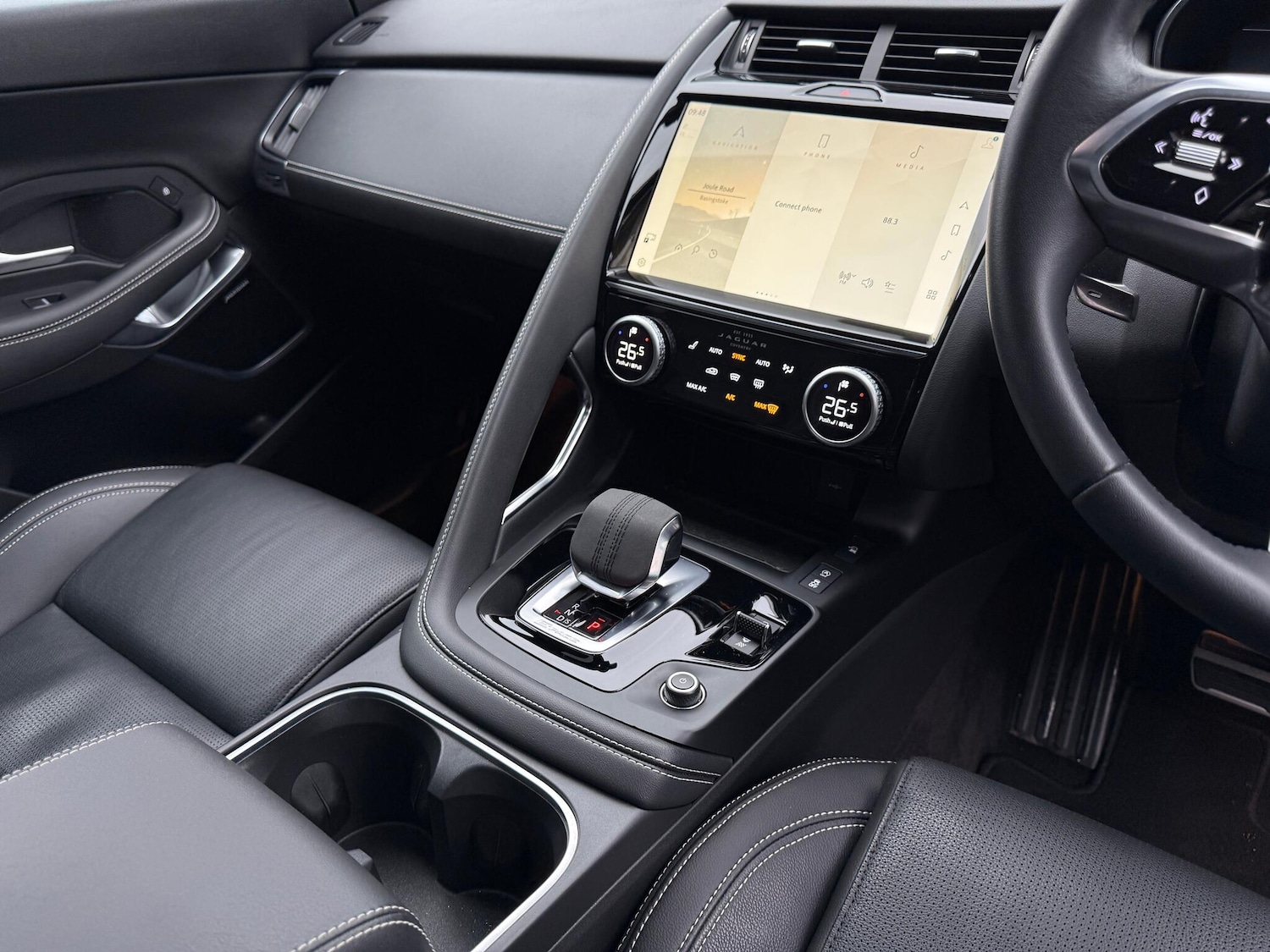 Used Jaguar E-Pace 2024 for sale - 76994619: Photo 19