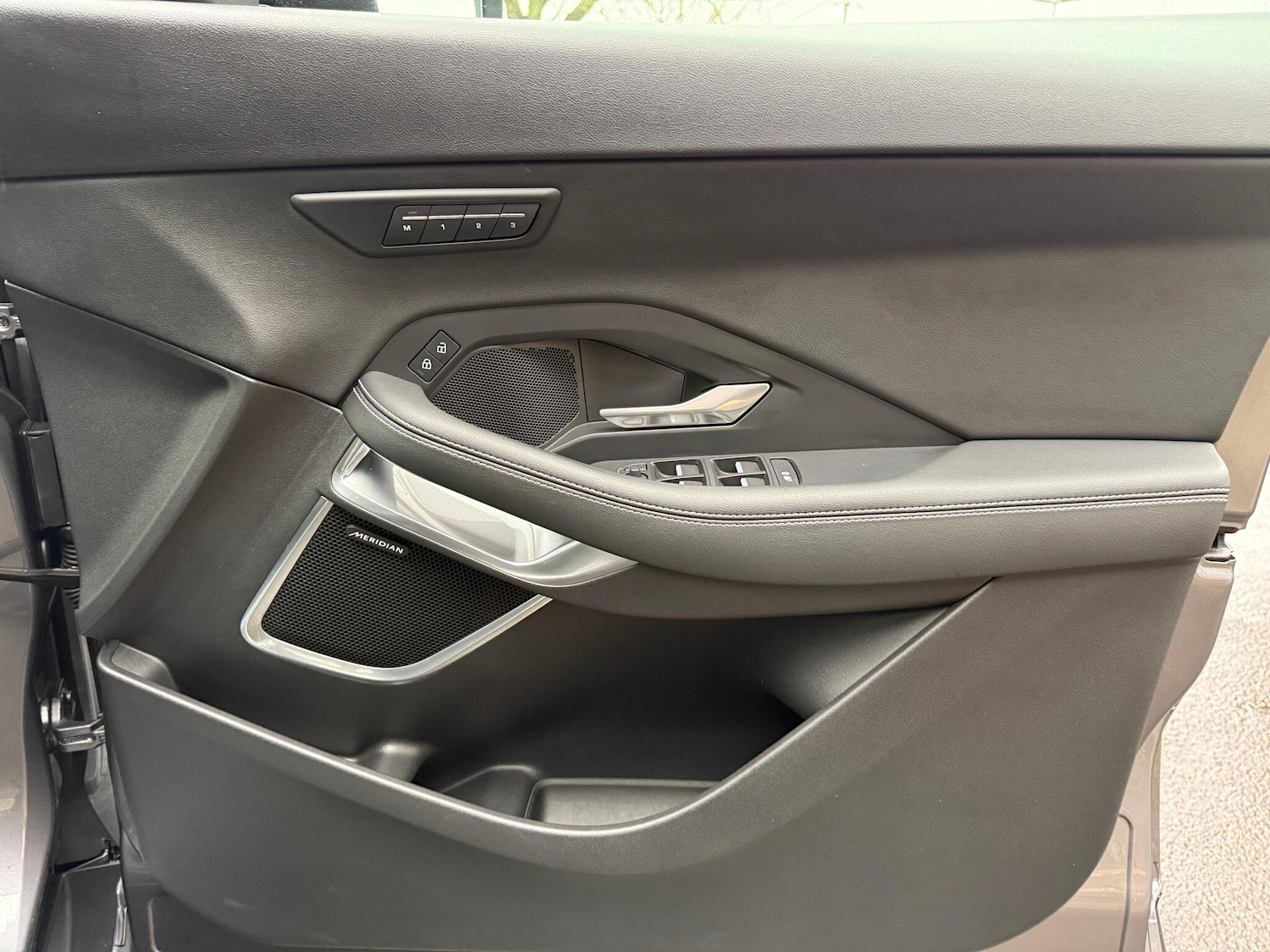 Used Jaguar E-Pace 2024 for sale - 76994619: Photo 48