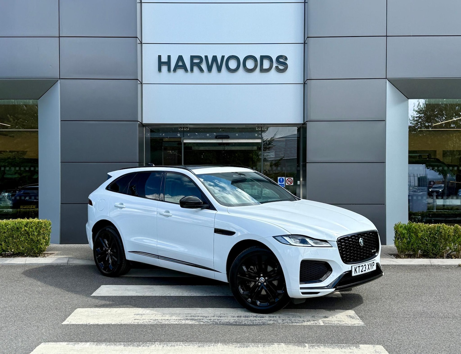 Used Jaguar F-Pace 2023 for sale - 76166694: Photo 1