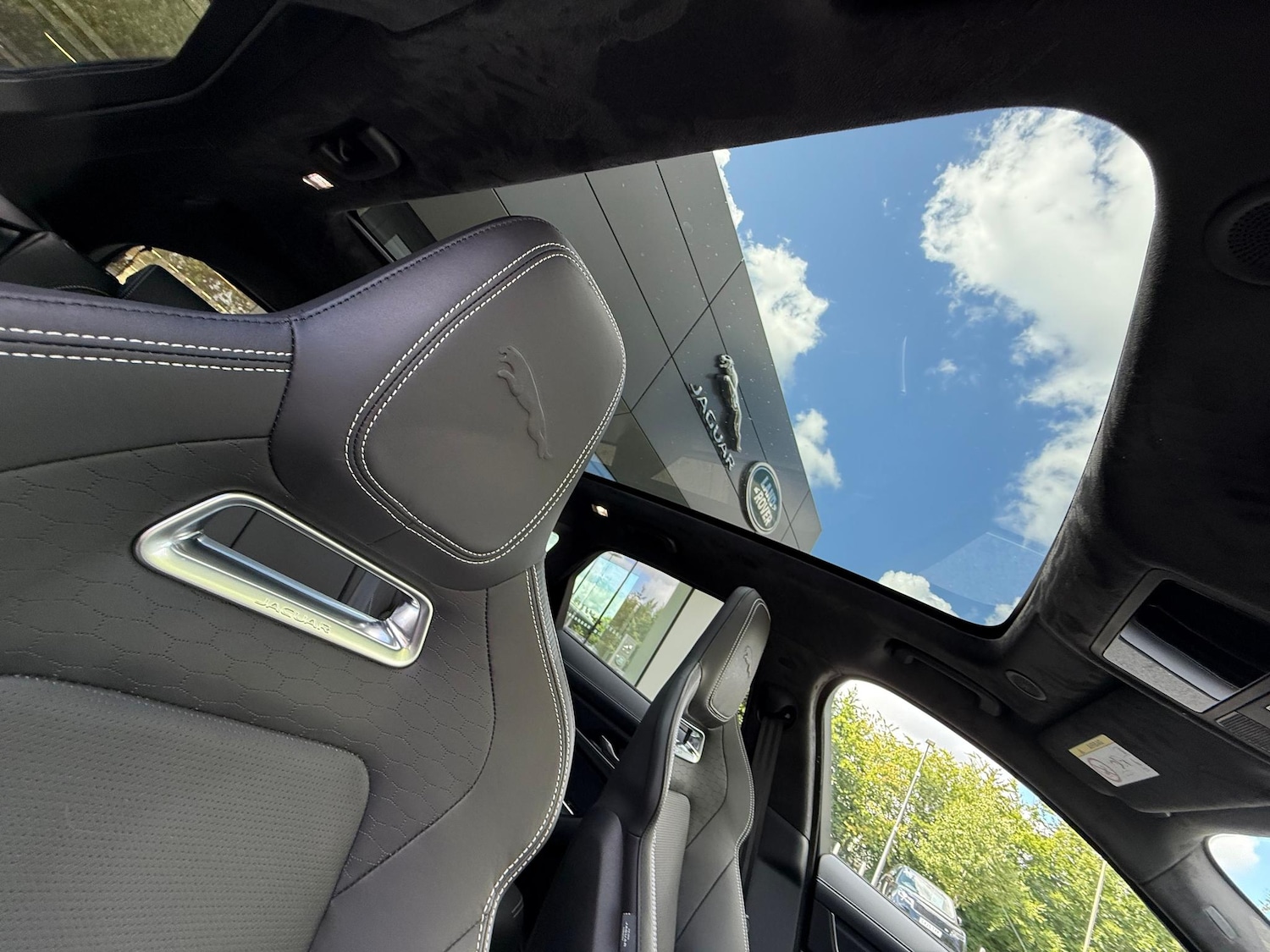 Used Jaguar F-Pace 2023 for sale - 76166694: Photo 36