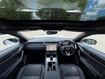 Used Jaguar F-Pace 2023 for sale - 76166694: Photo 3
