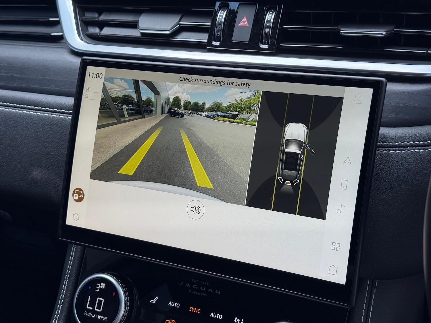 Used Jaguar F-Pace 2023 for sale - 76166694: Photo 4