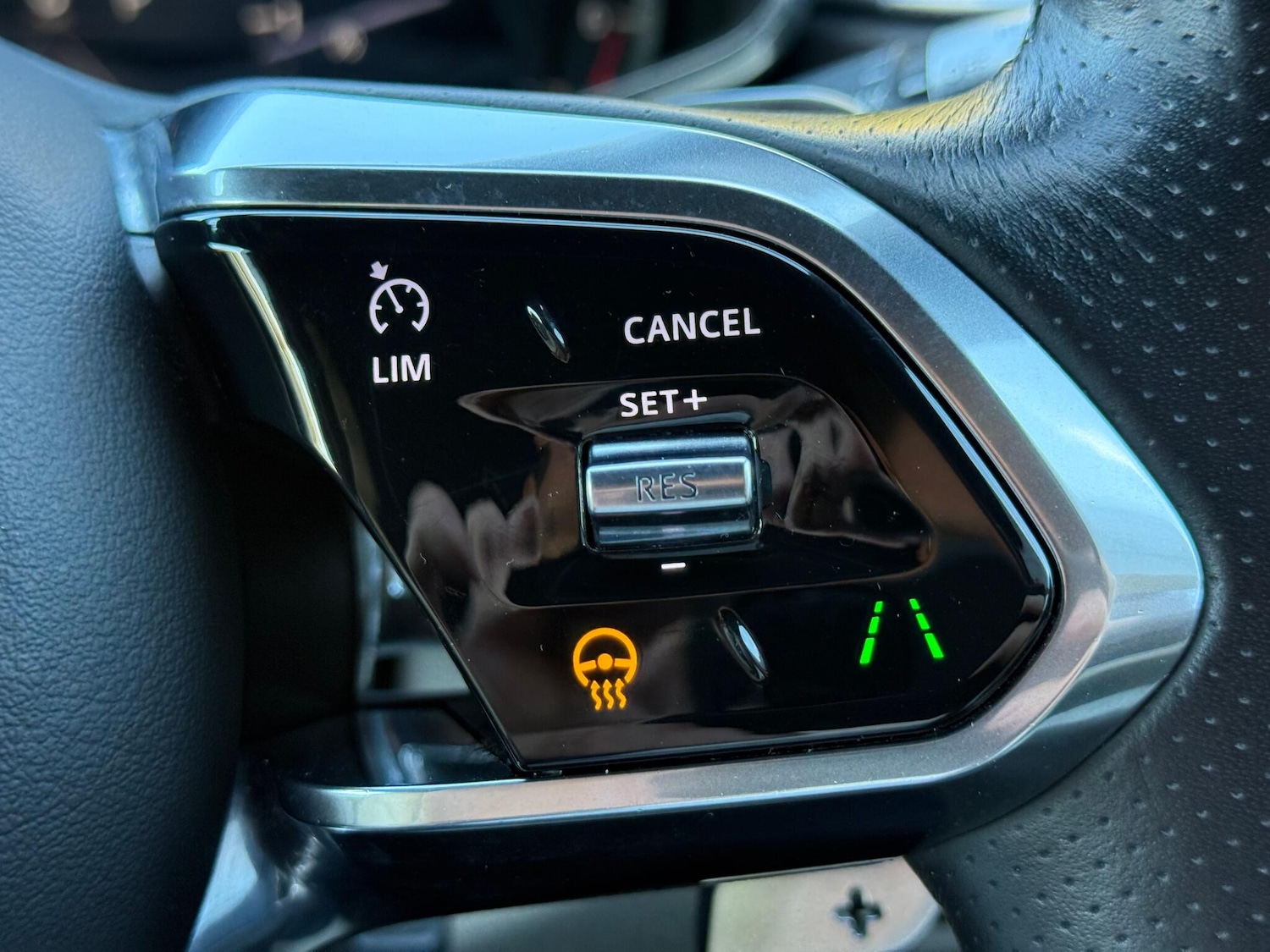 Used Jaguar F-Pace 2022 for sale - 76781842: Photo 26