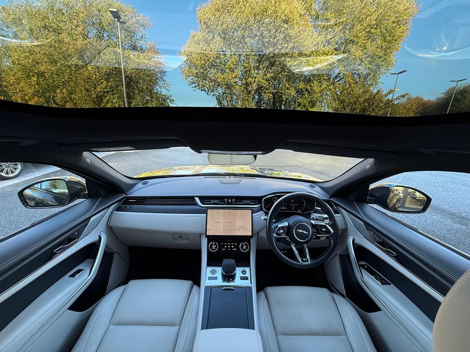 Used Jaguar F-Pace 2022 for sale - 76781842: Photo 3