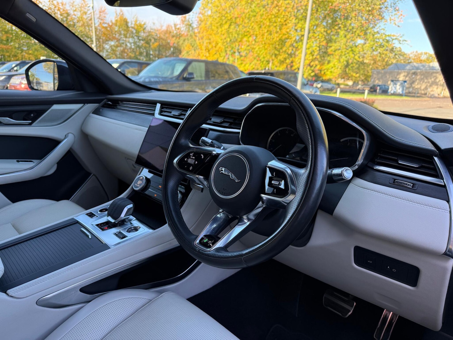 Used Jaguar F-Pace 2022 for sale - 76781842: Photo 30