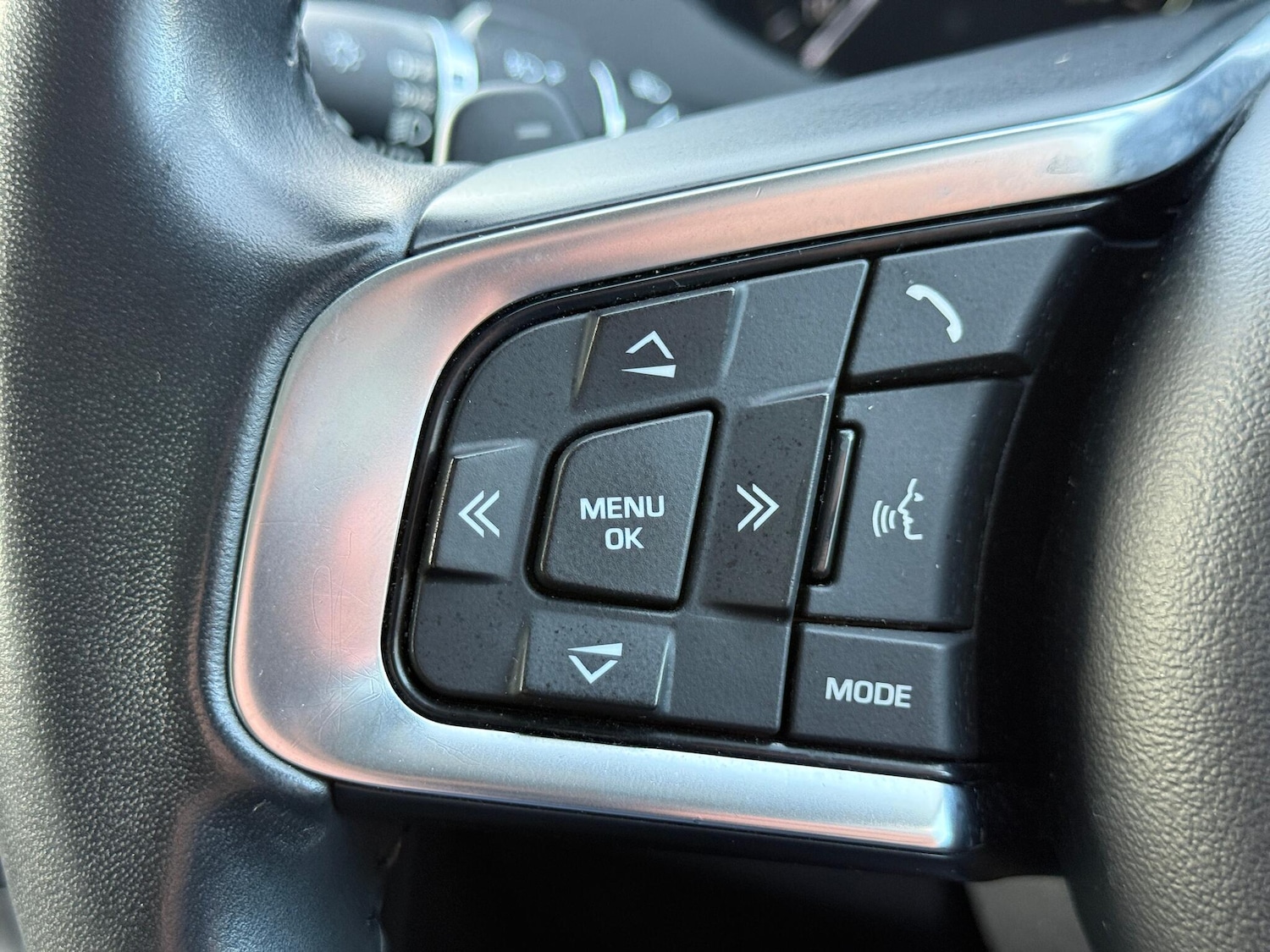 Used Jaguar F-Pace 2017 for sale - 76715060: Photo 25