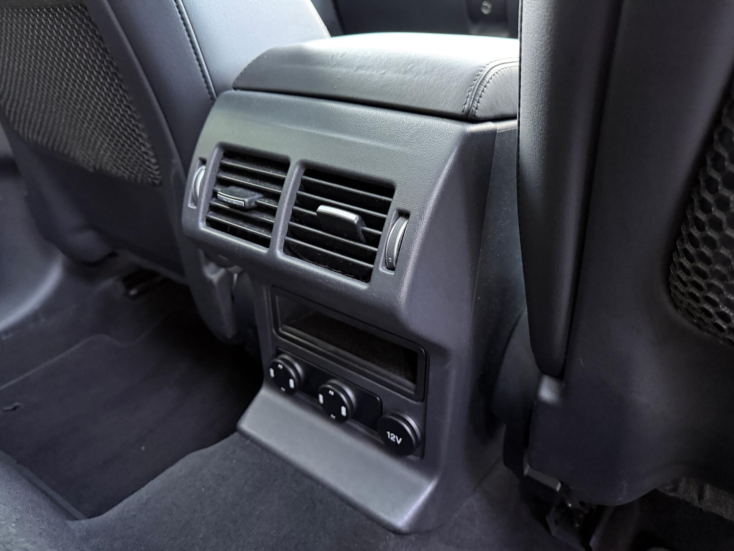 Used Jaguar F-Pace 2017 for sale - 76715060: Photo 34