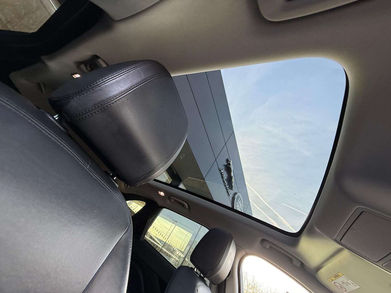 Used Jaguar F-Pace 2017 for sale - 76715060: Photo 35