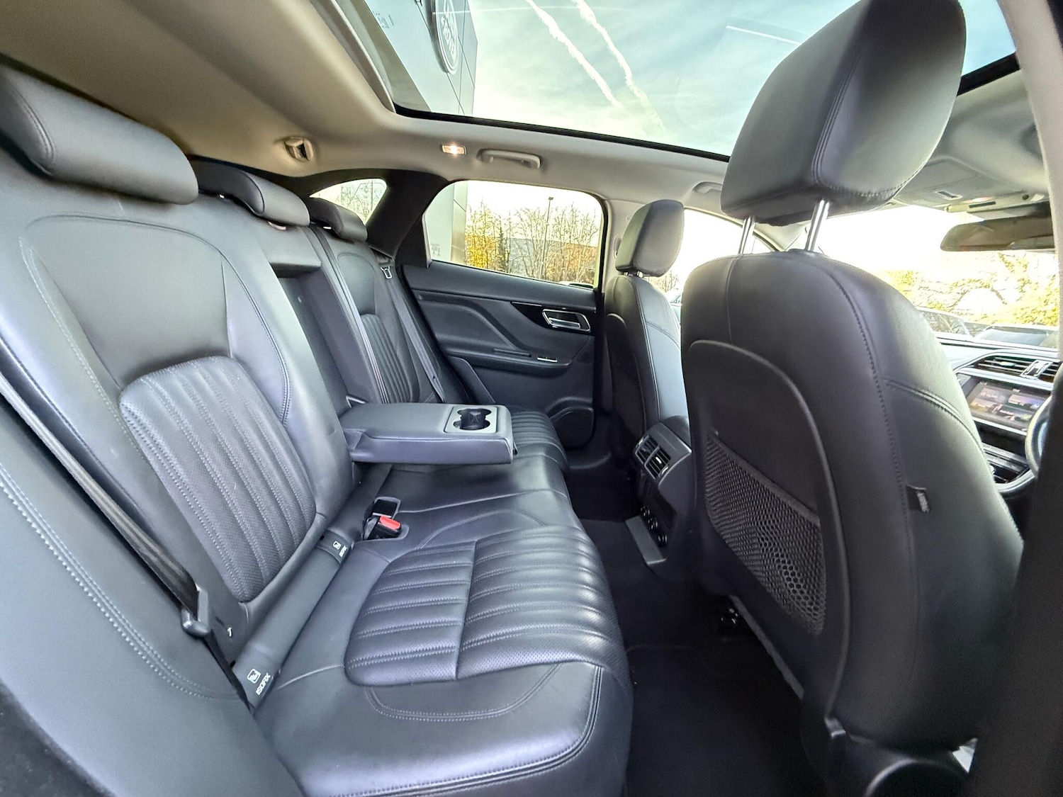 Used Jaguar F-Pace 2017 for sale - 76715060: Photo 40