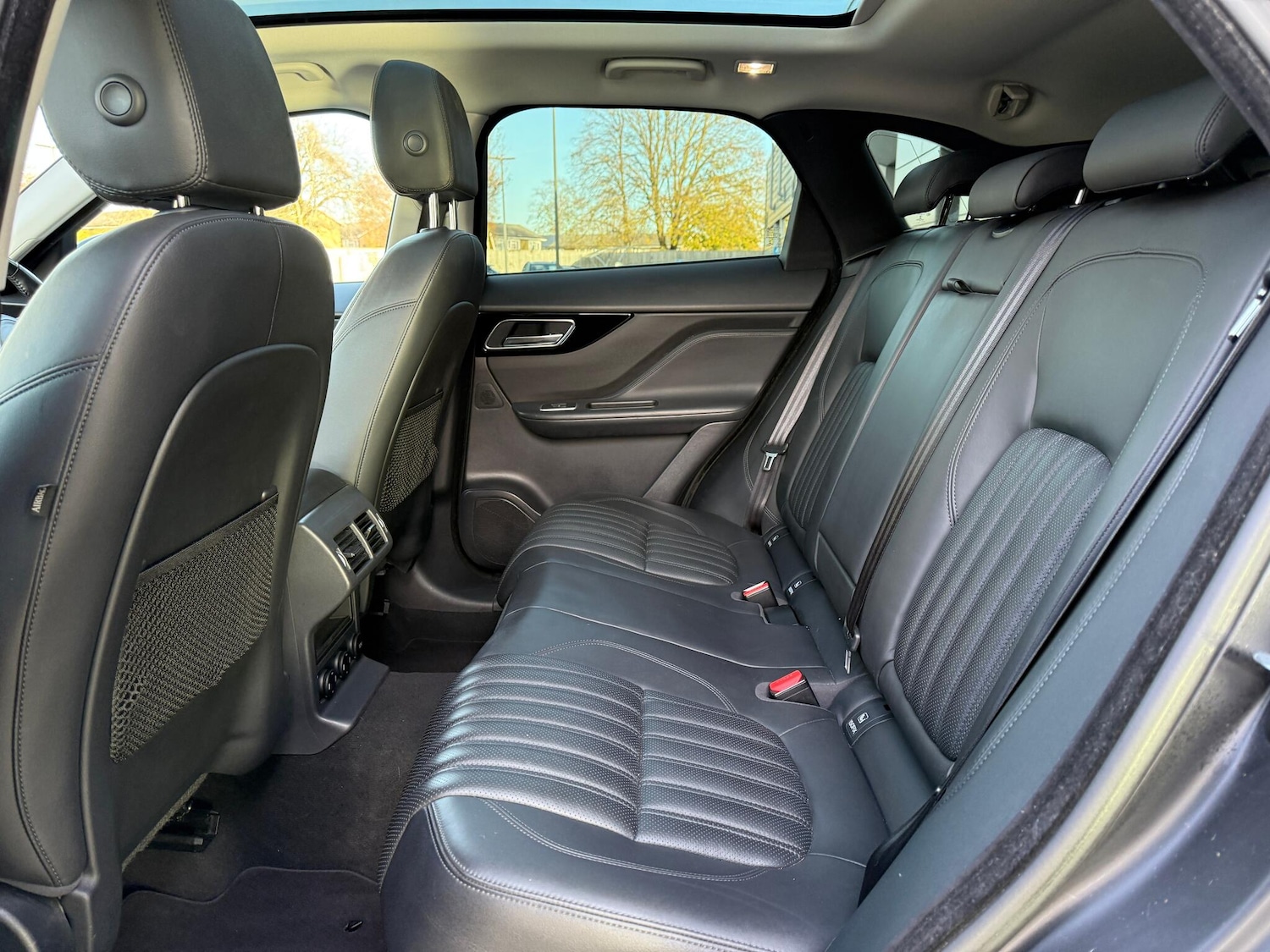 Used Jaguar F-Pace 2017 for sale - 76715060: Photo 48