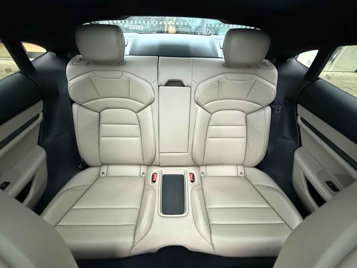 Used Porsche Taycan 2022 for sale - 76839286: Photo 11